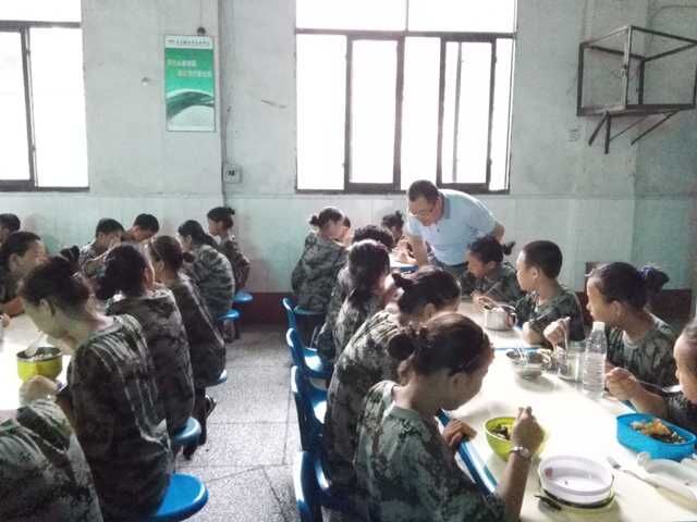 \\"QQ图片20150910145842.jpg"